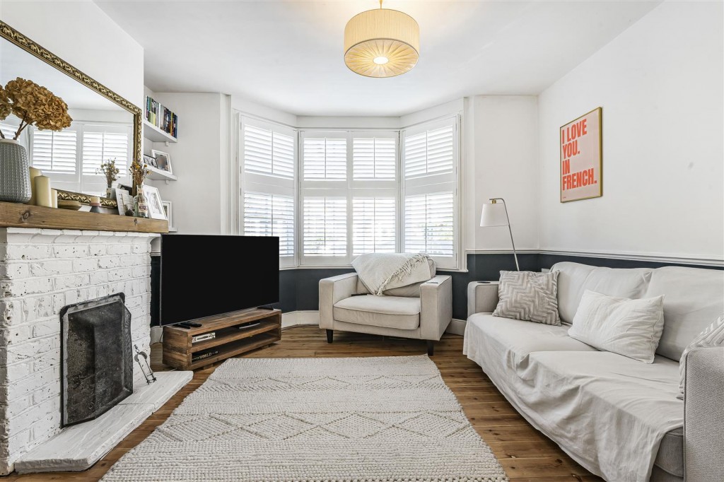 Lyne Crescent, Walthamstow, London, E17