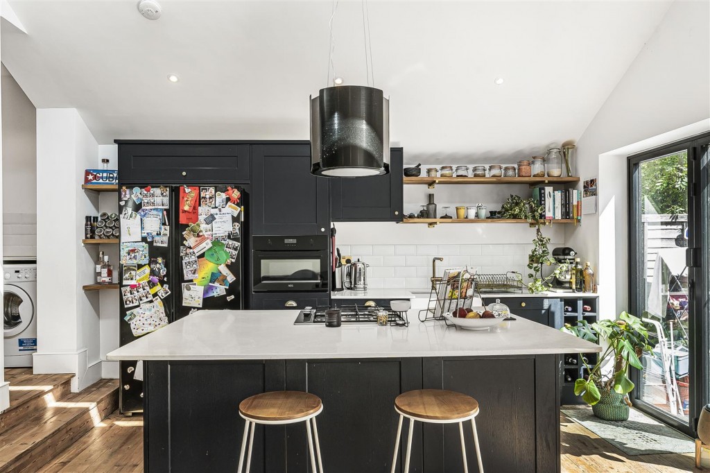 Lyne Crescent, Walthamstow, London, E17