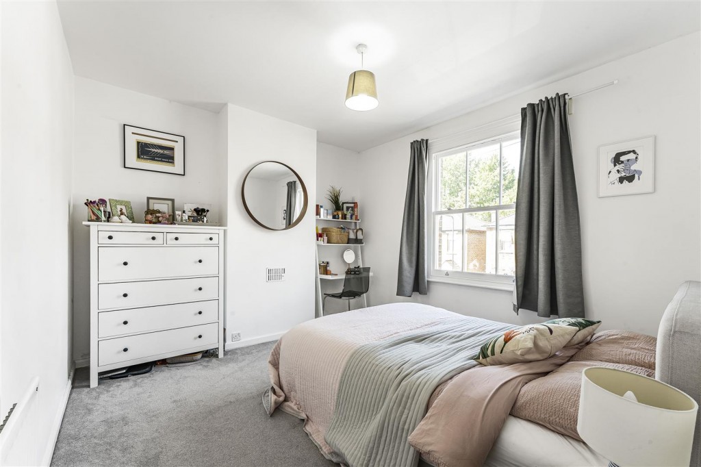 Lyne Crescent, Walthamstow, London, E17