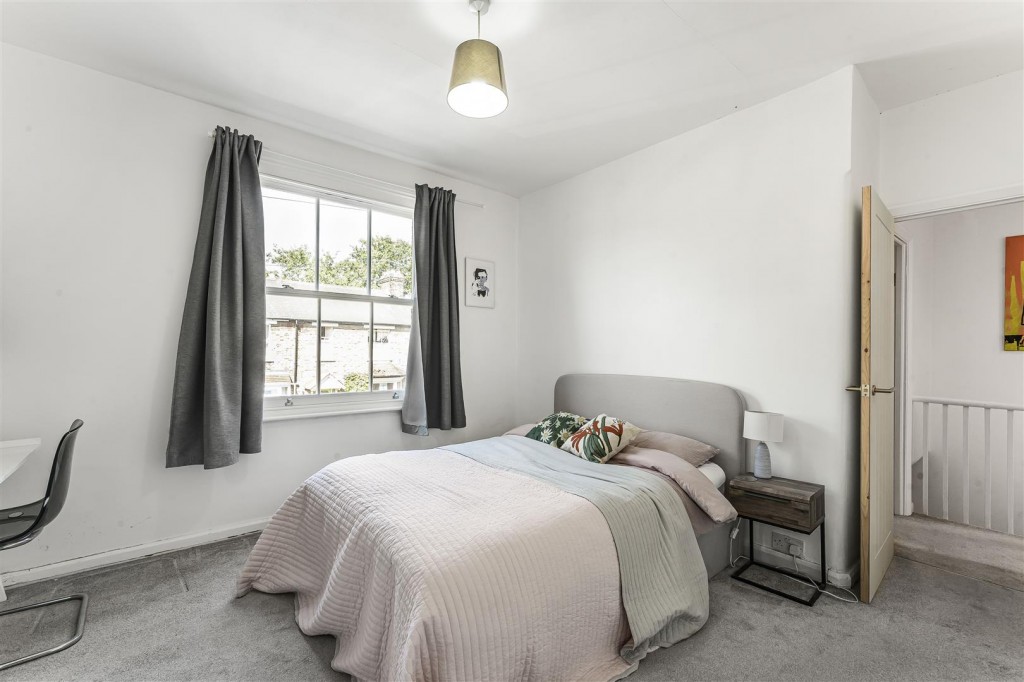 Lyne Crescent, Walthamstow, London, E17