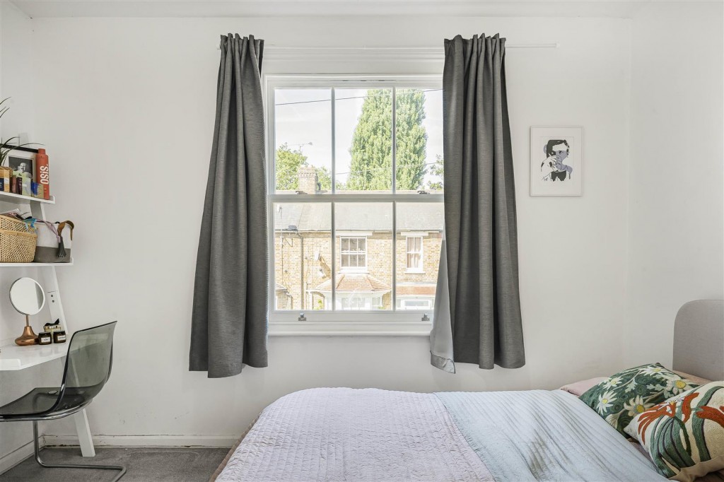 Lyne Crescent, Walthamstow, London, E17