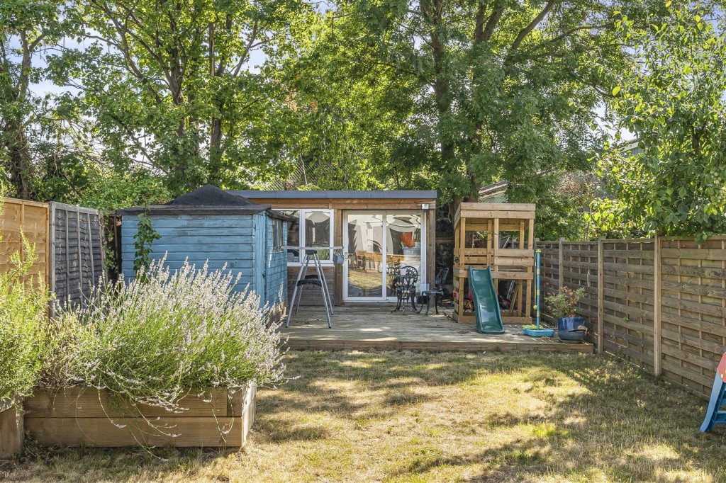 Lyne Crescent, Walthamstow, London, E17