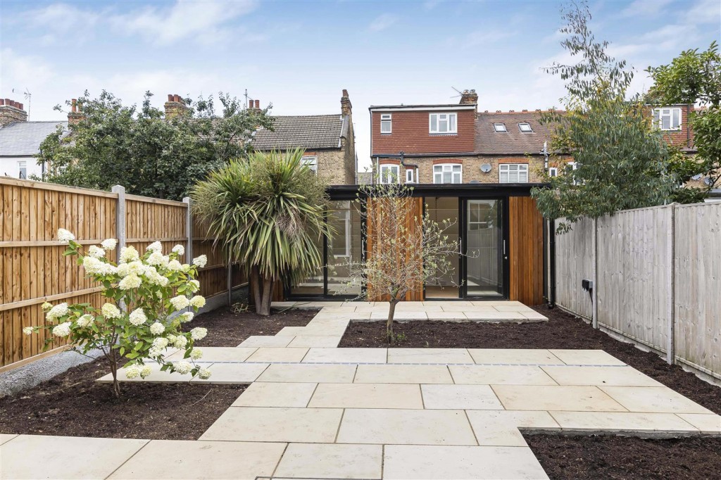 Grosvenor Road, Leyton, London, E10