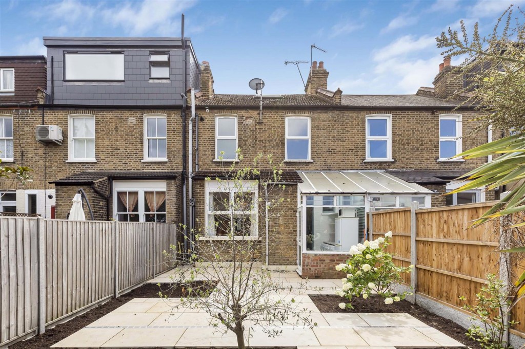 Grosvenor Road, Leyton, London, E10