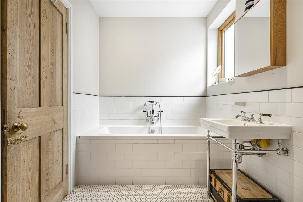 Exeter Road, Walthamstow, London, E17