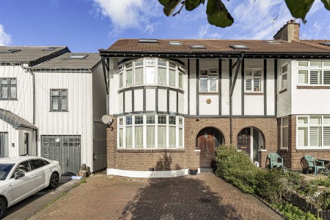 Woodside Park Avenue, Walthamstow, London, E17