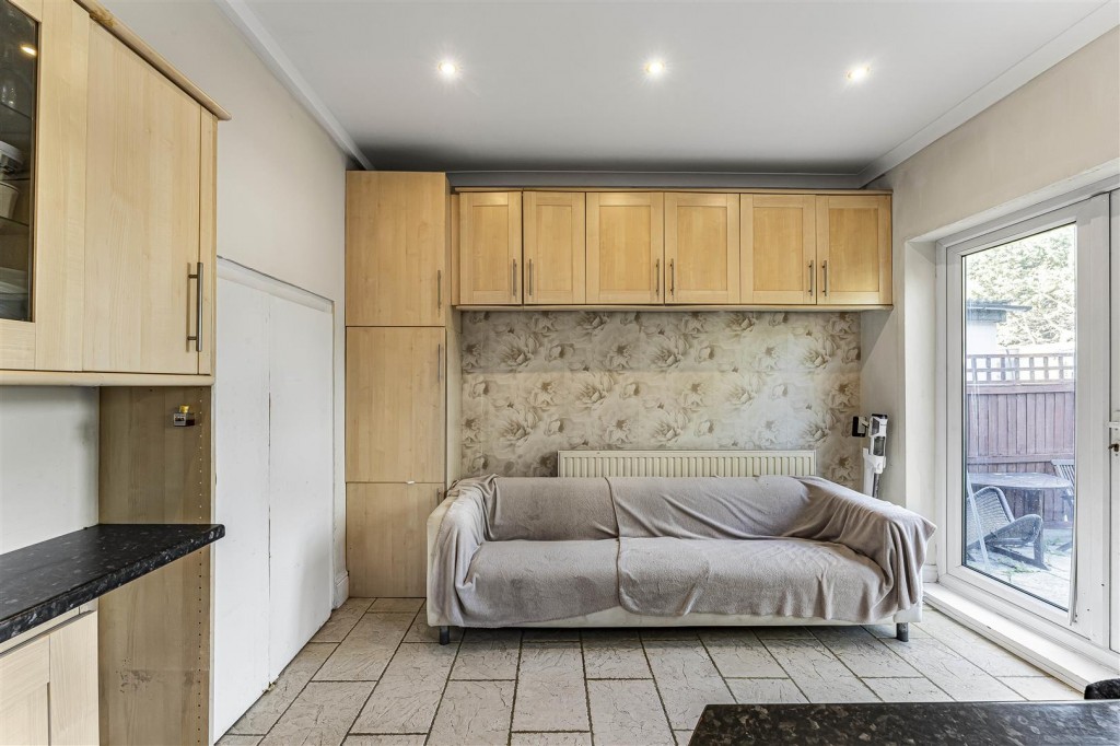 Woodside Park Avenue, Walthamstow, London, E17