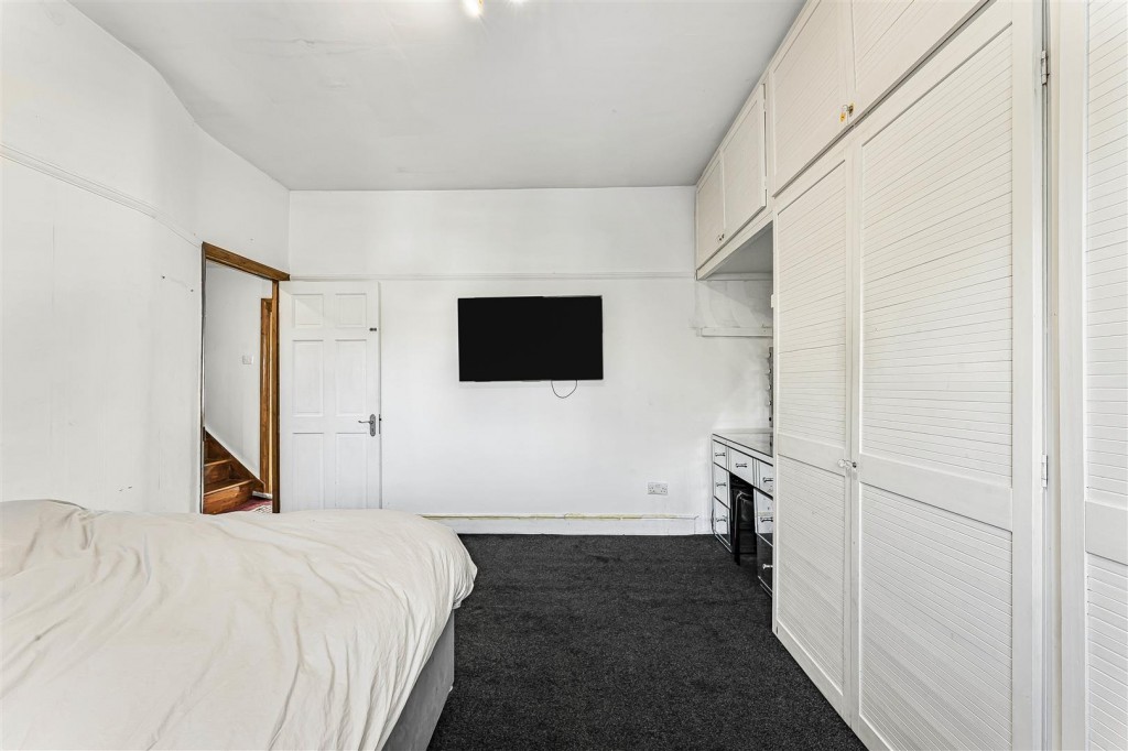 Woodside Park Avenue, Walthamstow, London, E17