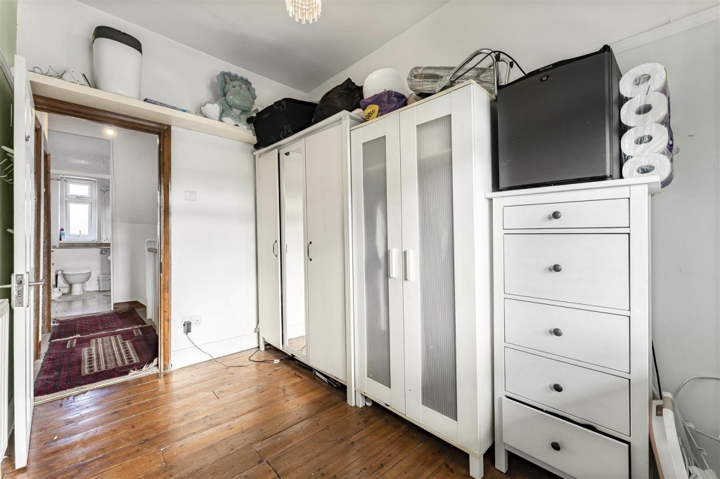 Woodside Park Avenue, Walthamstow, London, E17