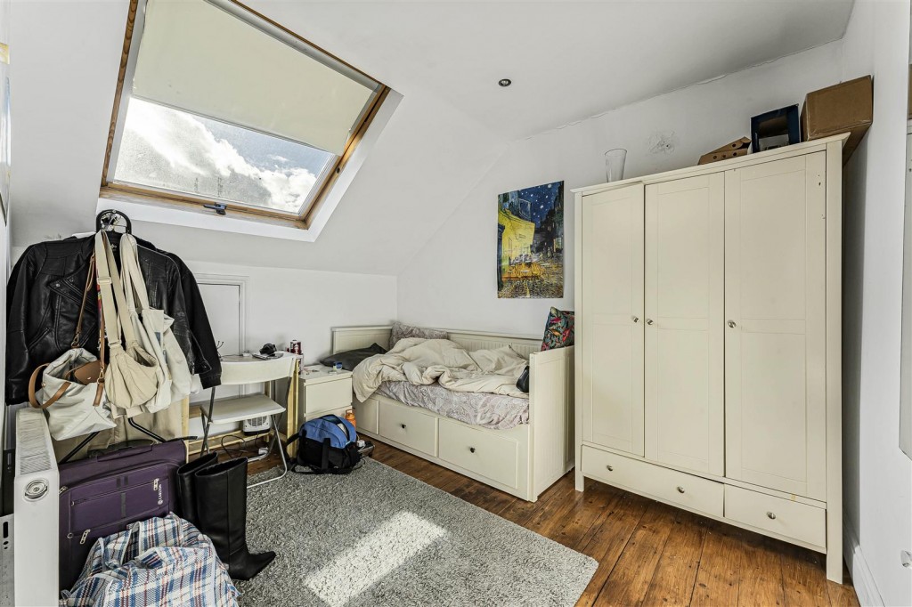 Woodside Park Avenue, Walthamstow, London, E17