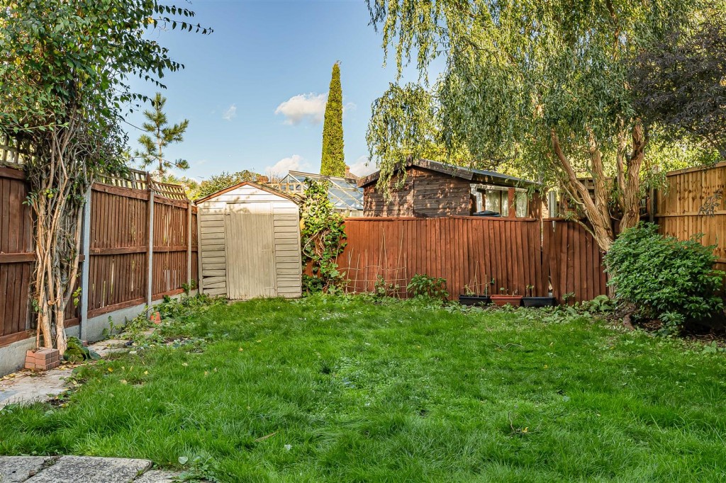 Woodside Park Avenue, Walthamstow, London, E17