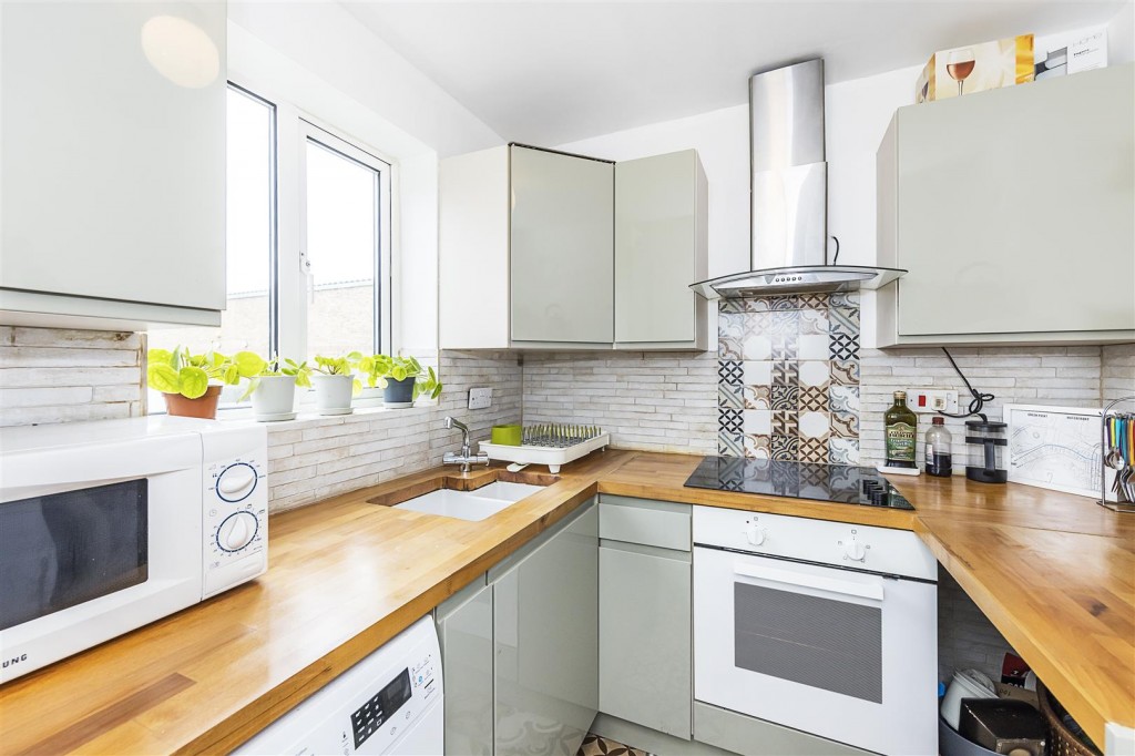 Liden Close, Walthamstow, London, E17