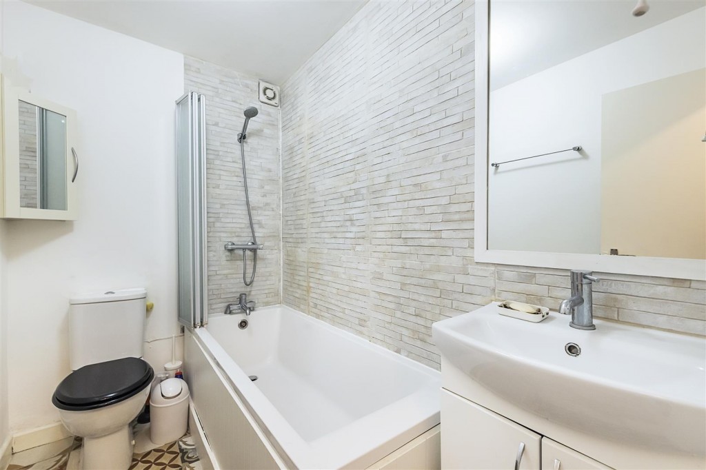 Liden Close, Walthamstow, London, E17