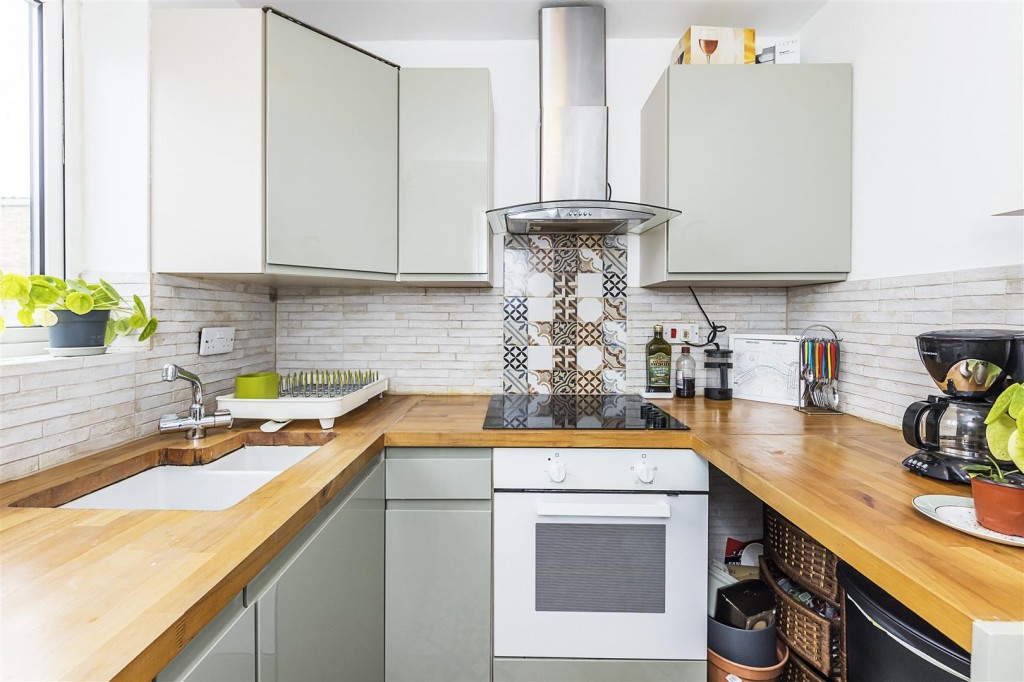 Liden Close, Walthamstow, London, E17