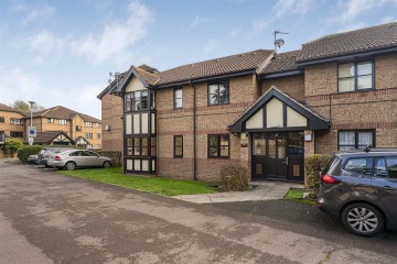 Chamberlain Place, Walthamstow, London, E17