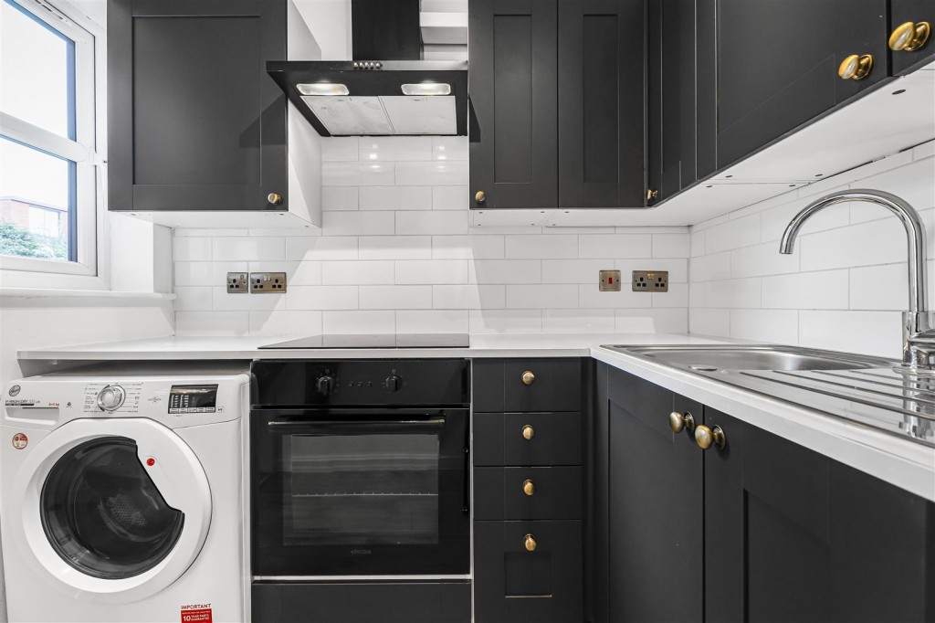 Chamberlain Place, Walthamstow, London, E17