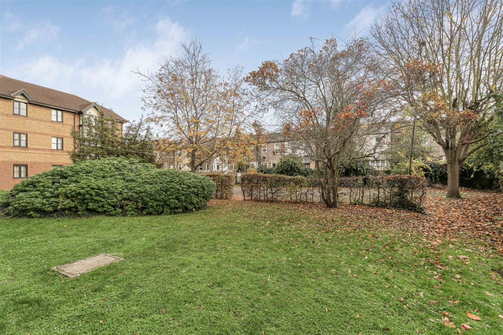 Chamberlain Place, Walthamstow, London, E17