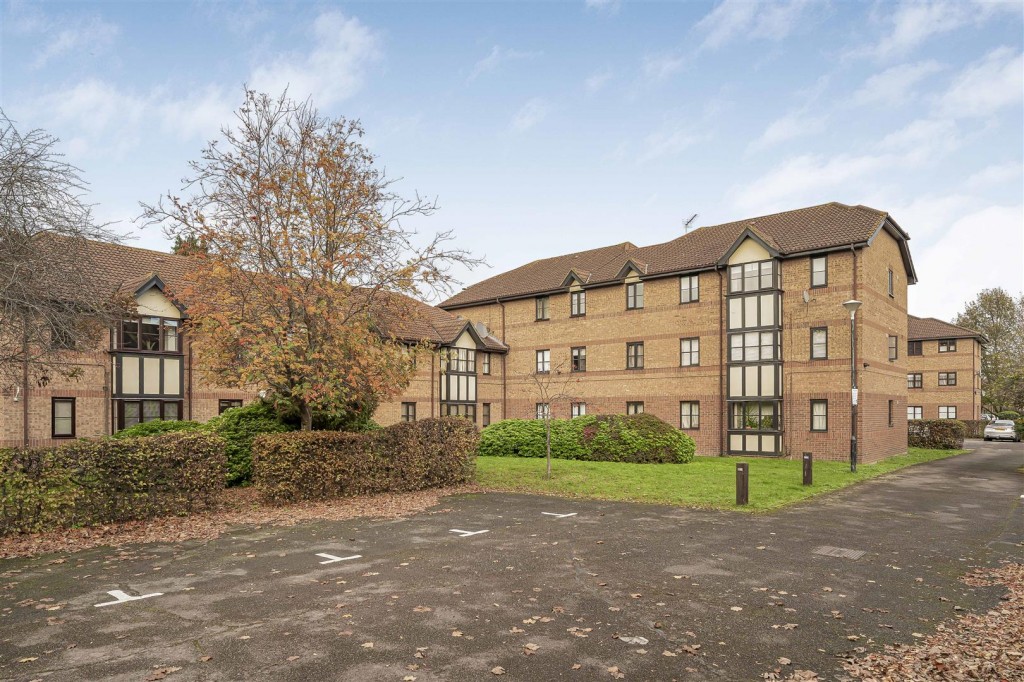 Chamberlain Place, Walthamstow, London, E17