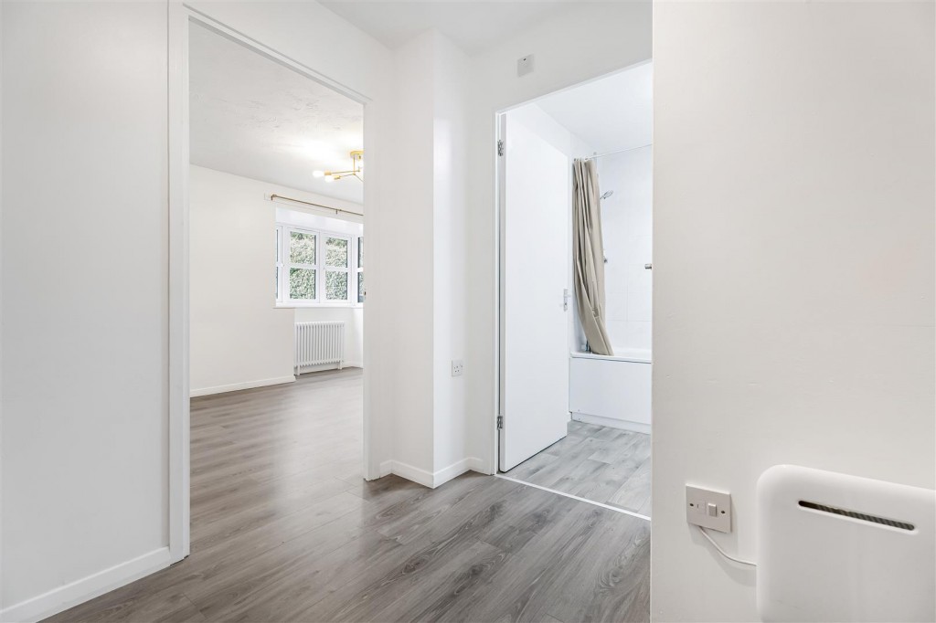 Chamberlain Place, Walthamstow, London, E17