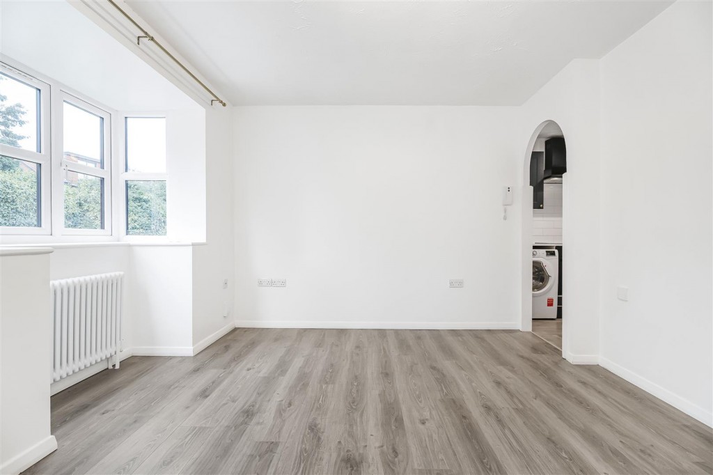 Chamberlain Place, Walthamstow, London, E17