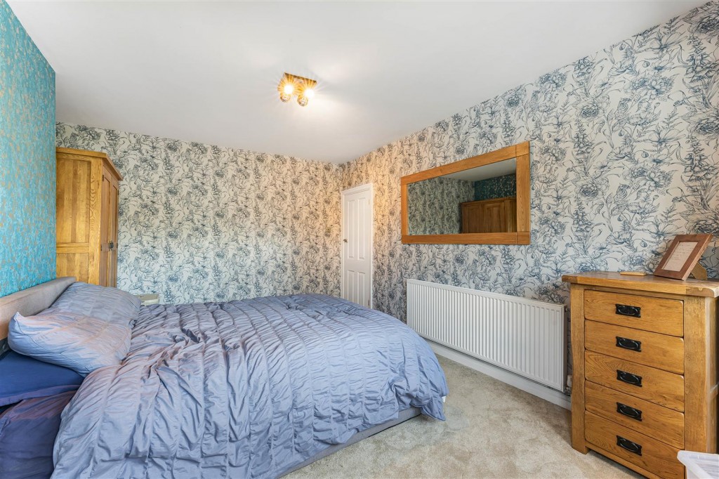 Priory Close, Chingford, London, E4