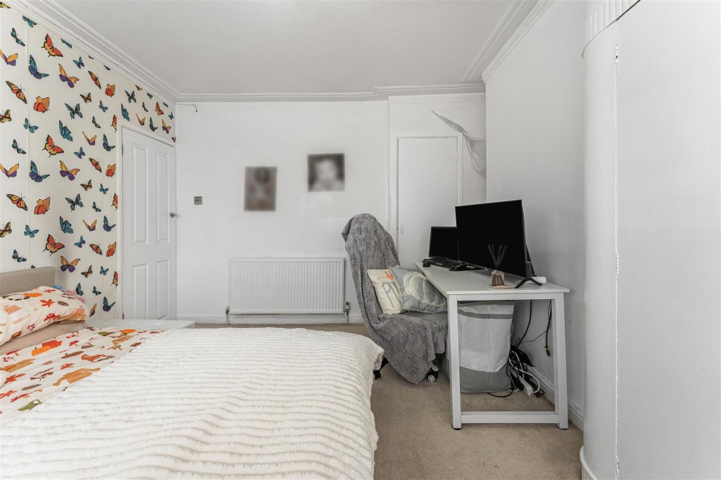 Priory Close, Chingford, London, E4