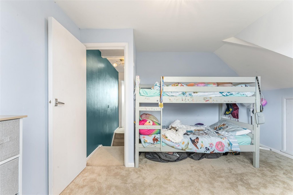 Priory Close, Chingford, London, E4