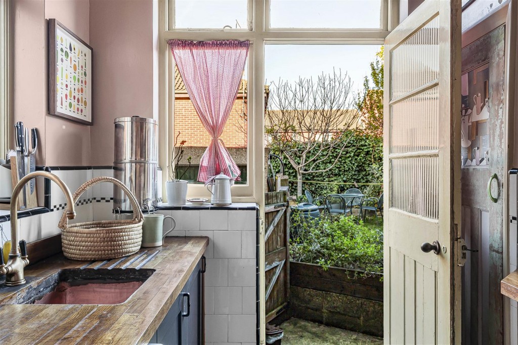 Longacre Road, Walthamstow, London, E17