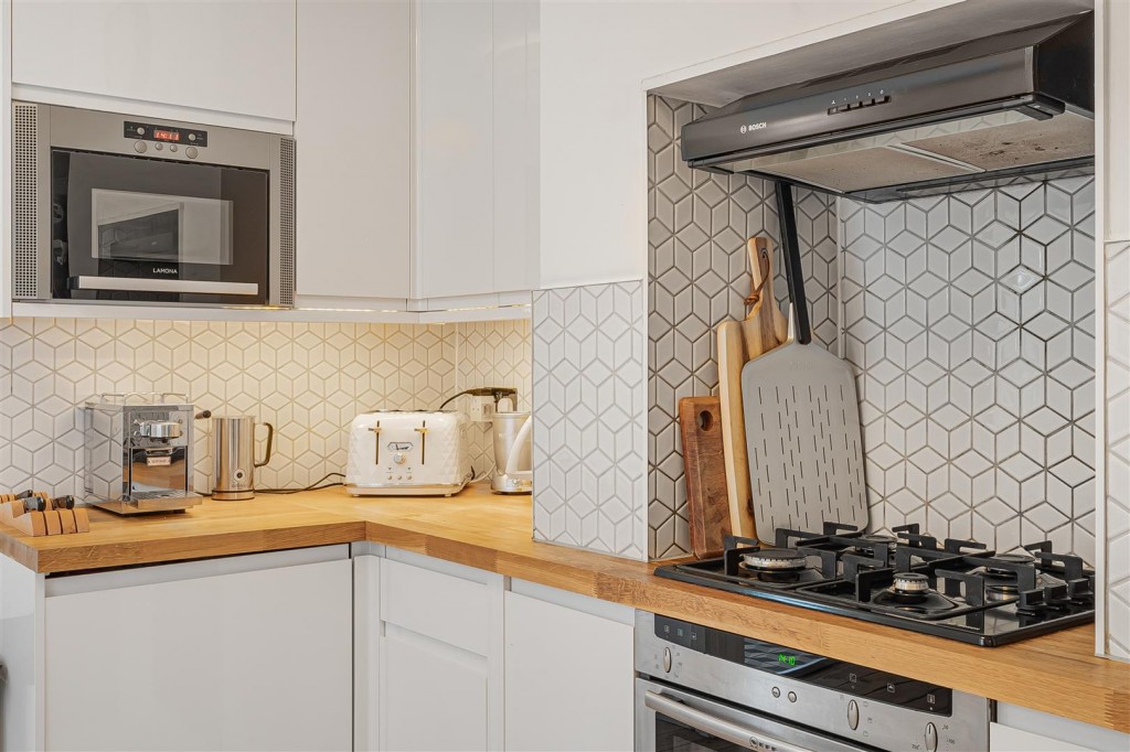 Newport Road, Leyton, London, E10