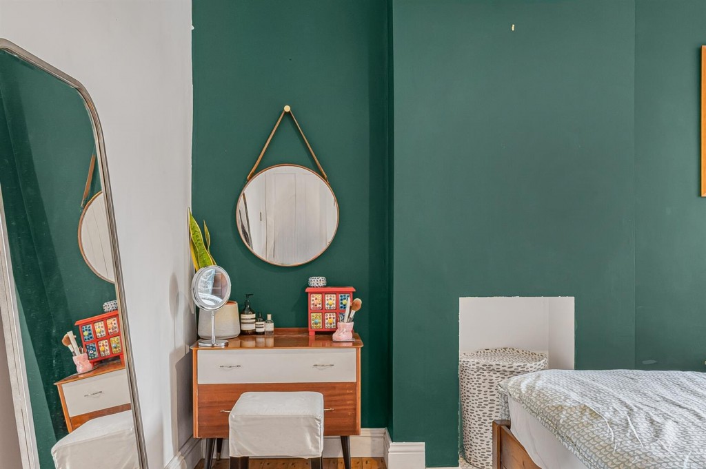 Newport Road, Leyton, London, E10