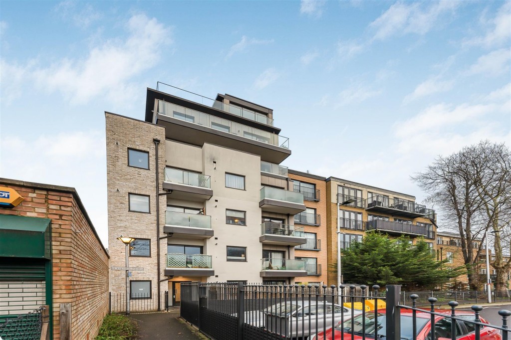 Planetree Path, Walthamstow, London, E17