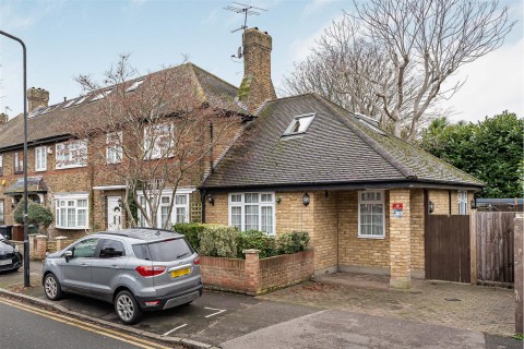 Monoux Grove, Walthamstow, London, E17