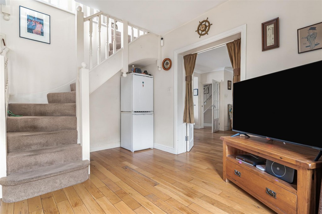 Monoux Grove, Walthamstow, London, E17