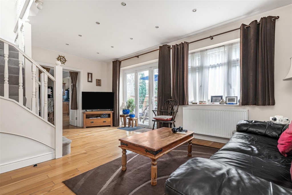 Monoux Grove, Walthamstow, London, E17