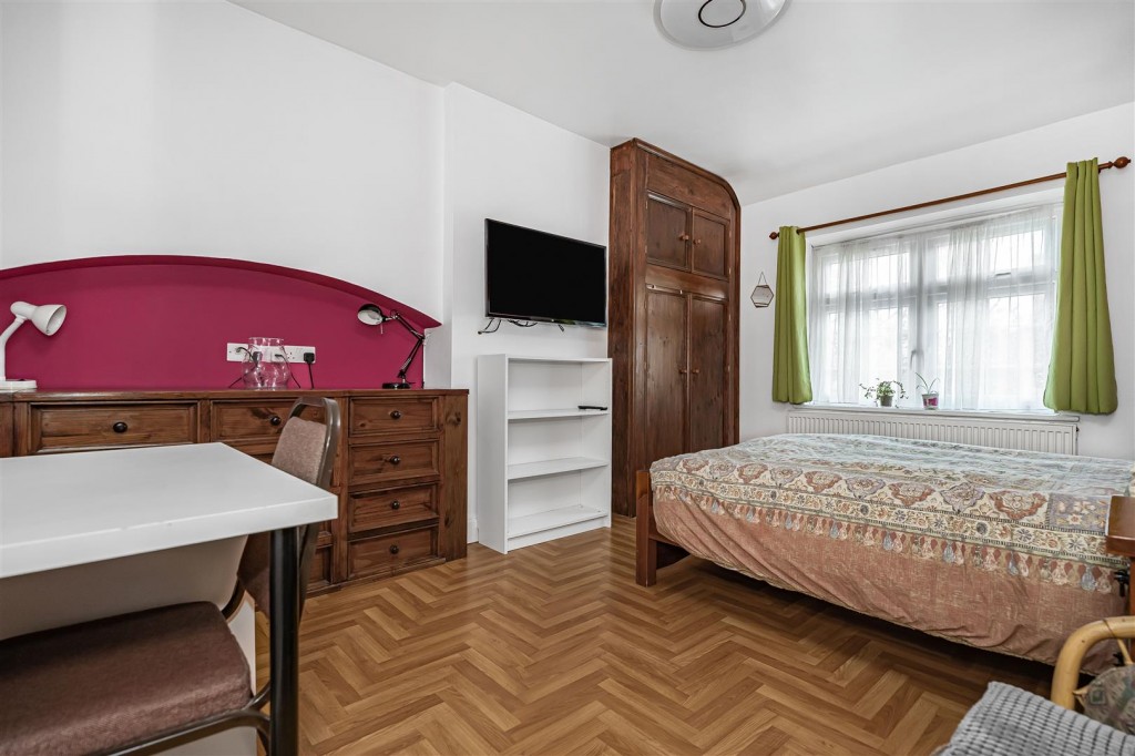 Monoux Grove, Walthamstow, London, E17