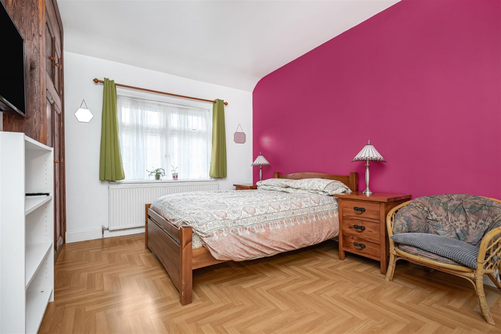 Monoux Grove, Walthamstow, London, E17