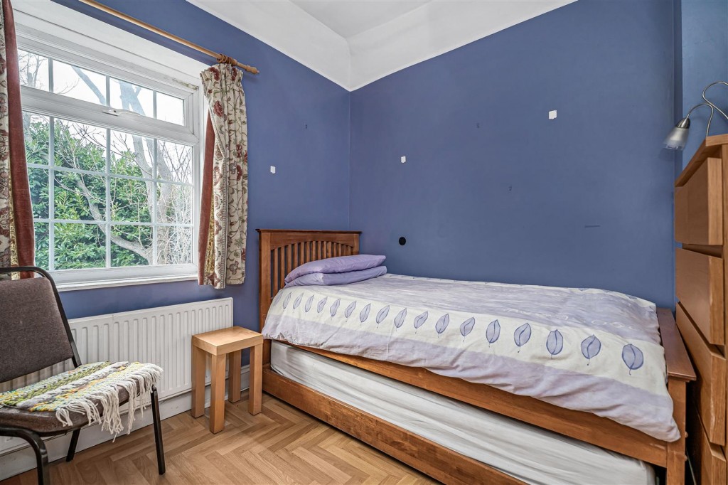 Monoux Grove, Walthamstow, London, E17