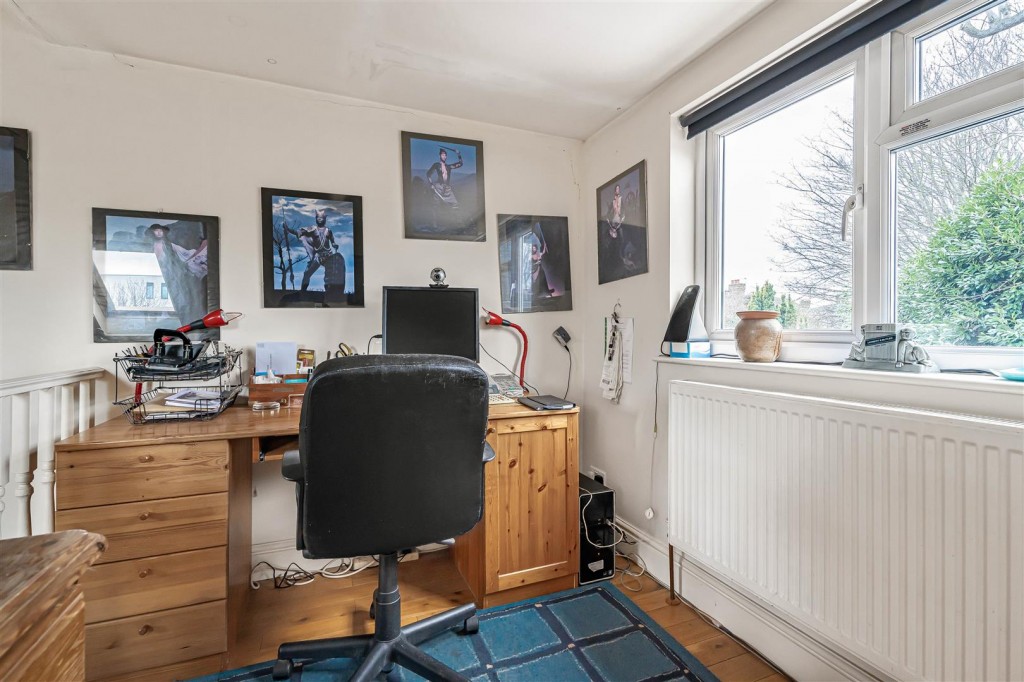 Monoux Grove, Walthamstow, London, E17