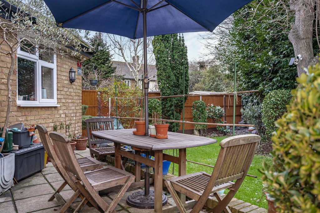 Monoux Grove, Walthamstow, London, E17