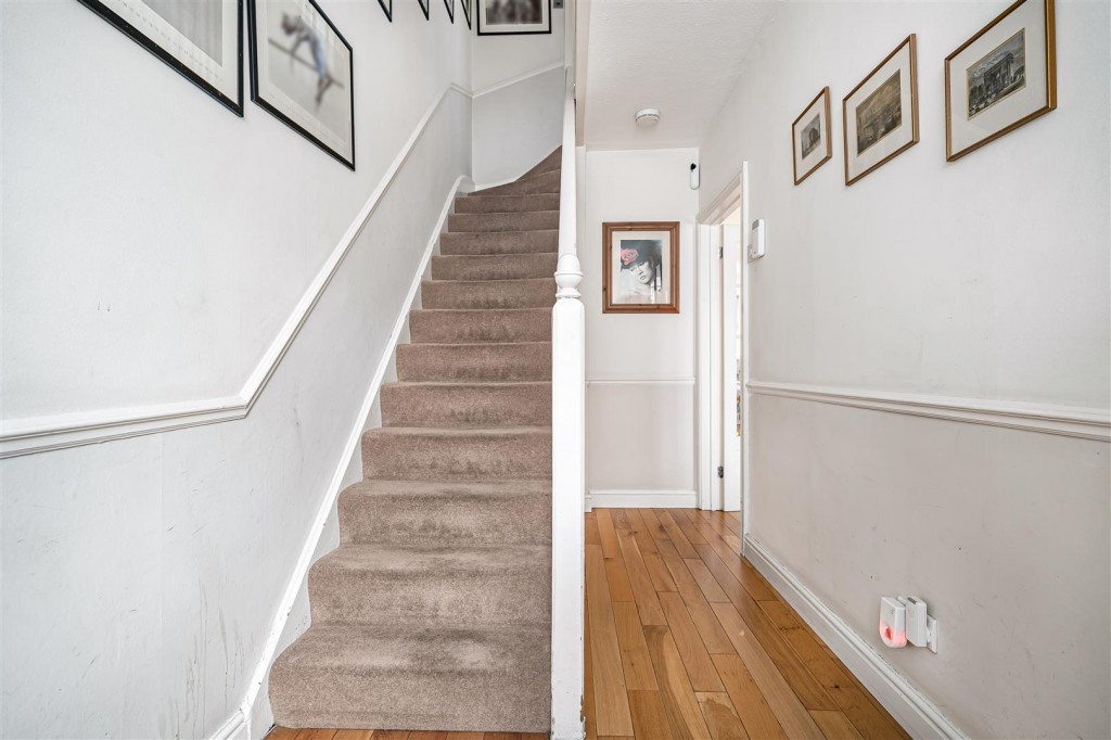 Monoux Grove, Walthamstow, London, E17