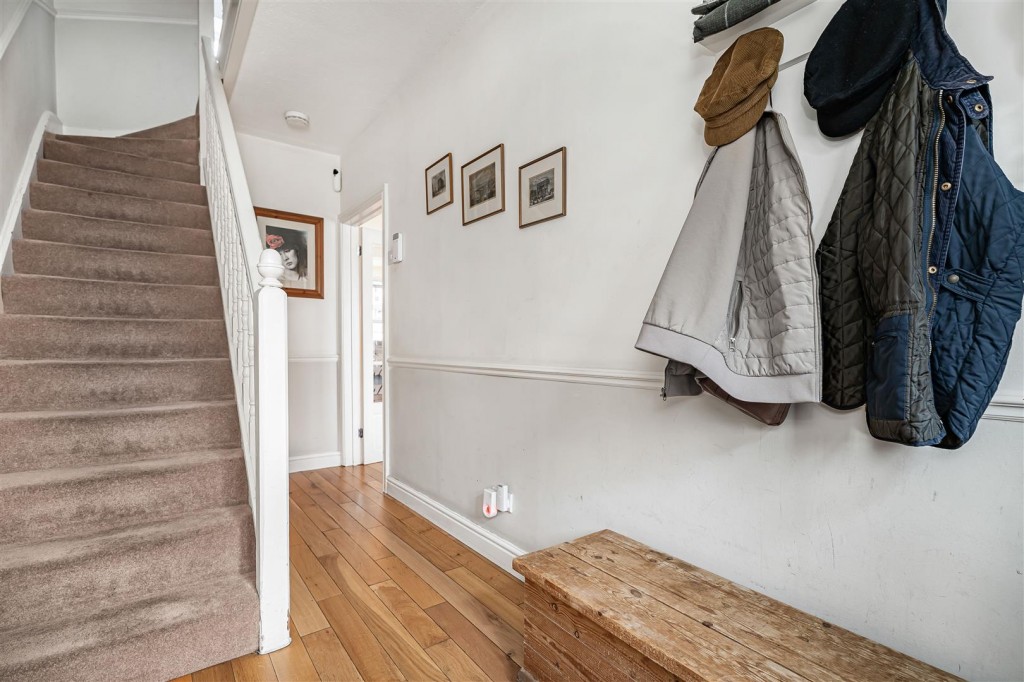 Monoux Grove, Walthamstow, London, E17