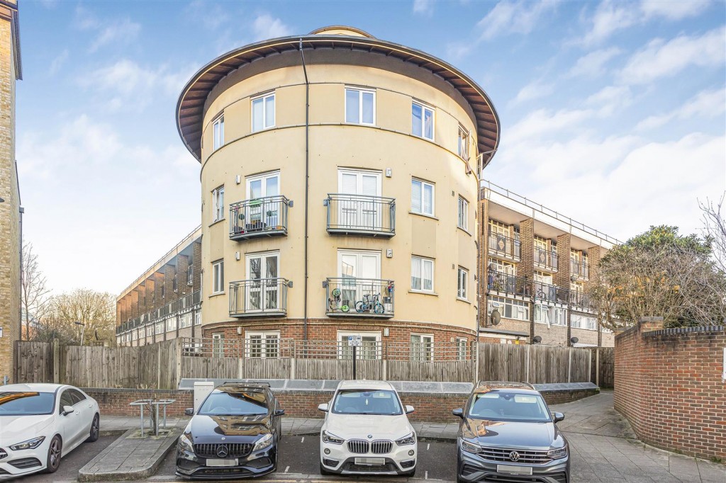 Ayerst Court, Beaumont Road, Leyton, London, E10
