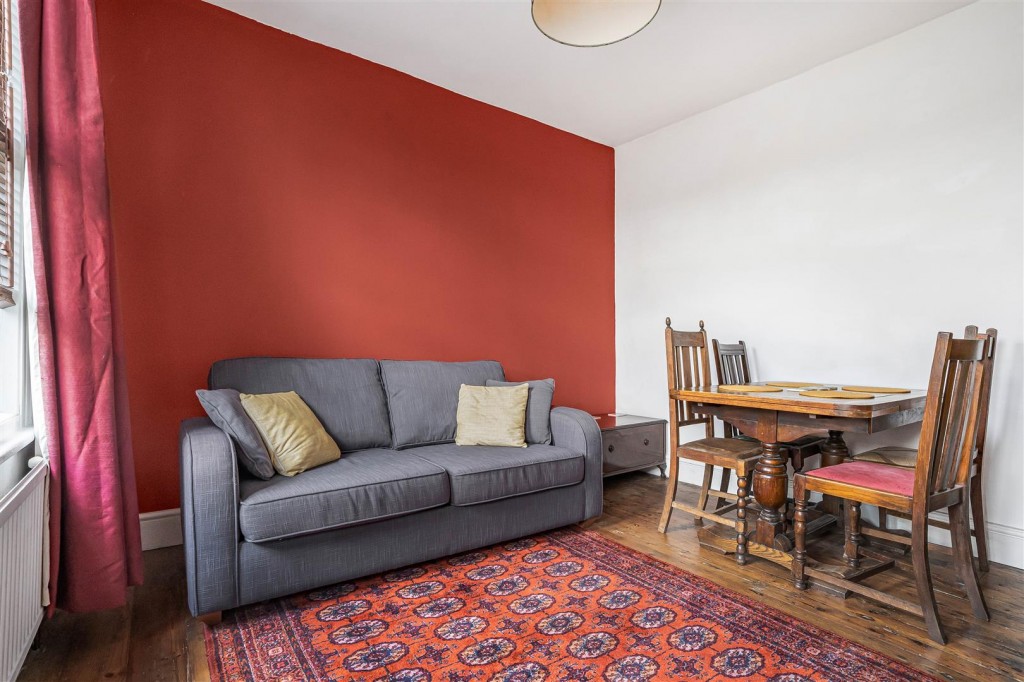 Winns Avenue, Walthamstow, London, E17