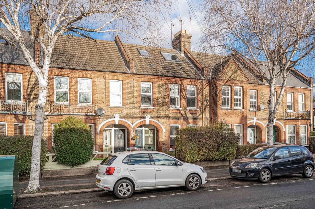 Winns Avenue, Walthamstow, London, E17