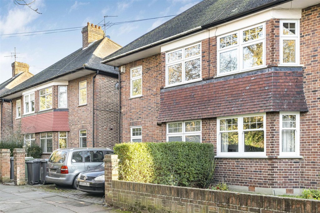 Morgan Avenue, Walthamstow, London, E17