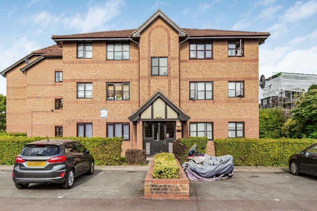 Chamberlain Place, Walthamstow, London, E17