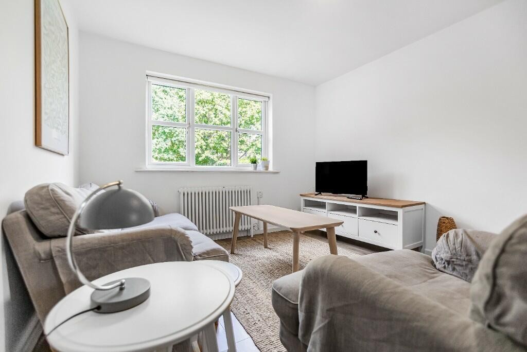 Chamberlain Place, Walthamstow, London, E17