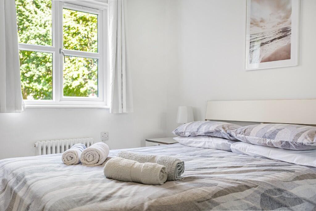 Chamberlain Place, Walthamstow, London, E17