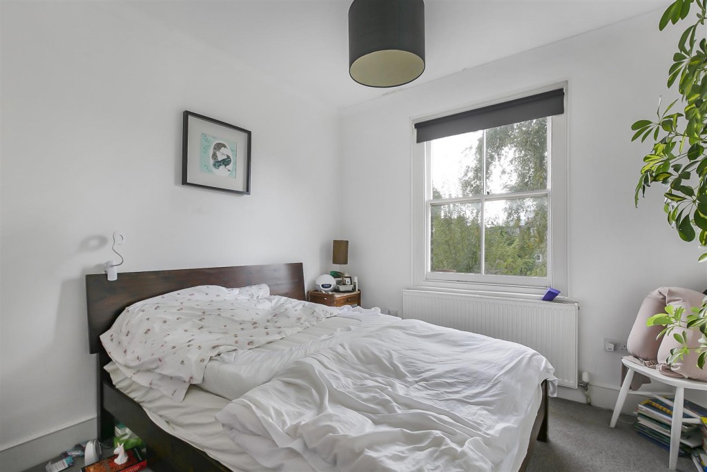 West Avenue Road, Walthamstow, London, E17