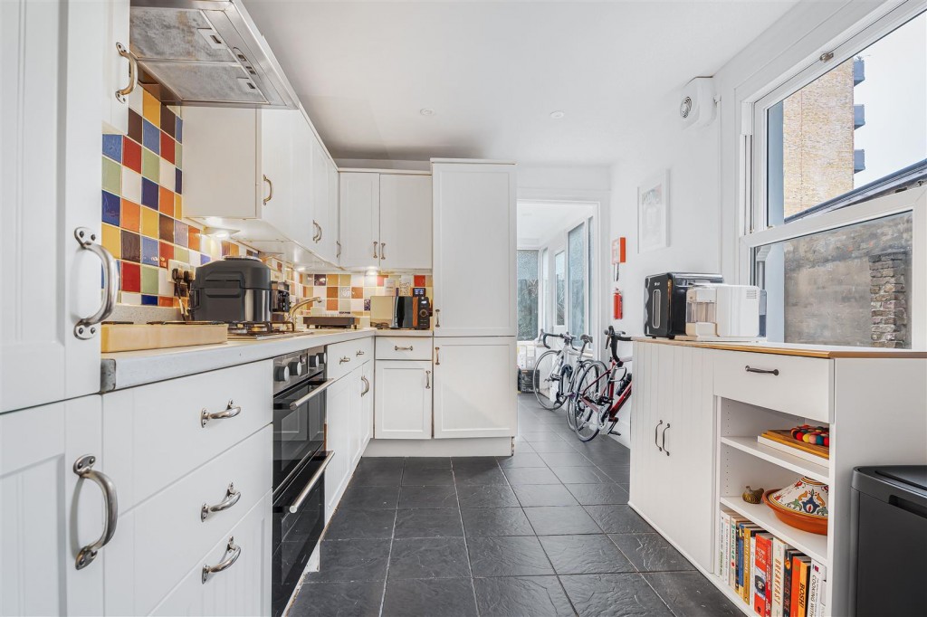 Priory Avenue, Walthamstow, London, E17